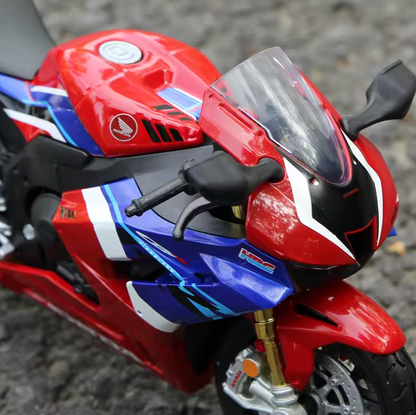 1:12  CBR 1000RR-R Fireblade