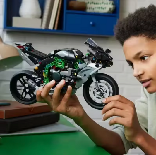 Brick Ninja H2R Motorcycle (643 pieces)